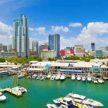 Great Location Downtown/Airport/South Beach